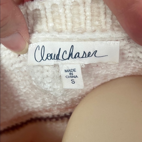 Like new extremely soft Cloud Chaser Striped Sweater - Picture 2 of 11